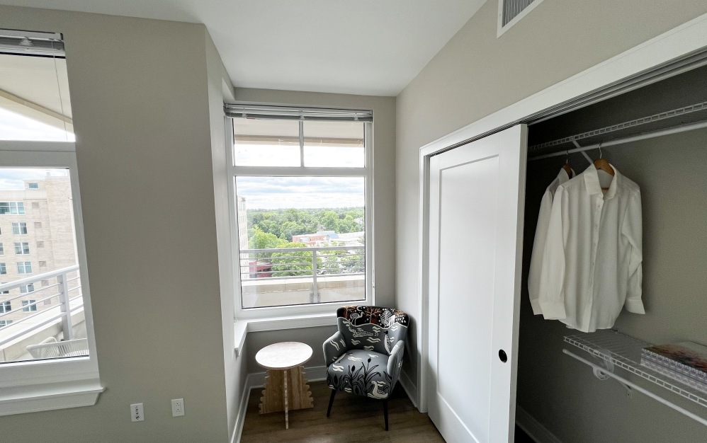 C1 - 3 bedroom floorplan layout with 2 bathrooms and 1439 square feet (Walk-In Dressing Closet)