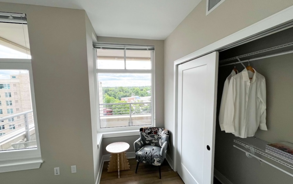 C1 - 3 bedroom floorplan layout with 2 bathrooms and 1439 square feet (Walk-In Dressing Closet)