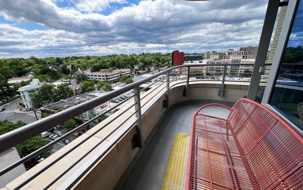 C1 - 3 bedroom floorplan layout with 2 bathrooms and 1439 square feet (Expansive Corner Terrace)