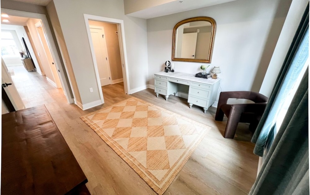 C1 - 3 bedroom floorplan layout with 2 bathrooms and 1439 square feet (Third Bedroom Retreat)
