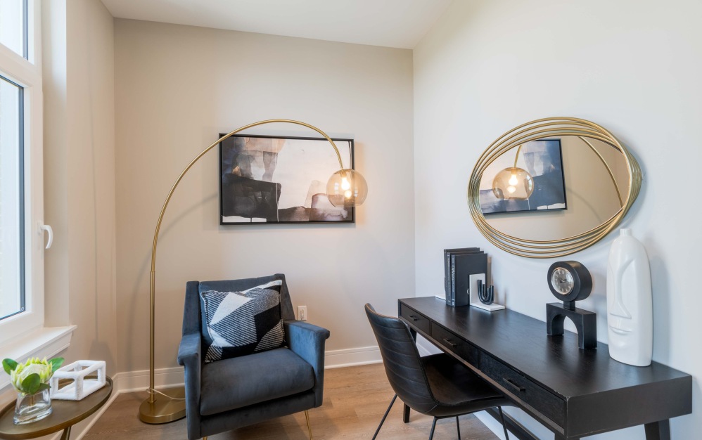 672 Sq. Ft. Luxury Apartment in Downtown Bethesda