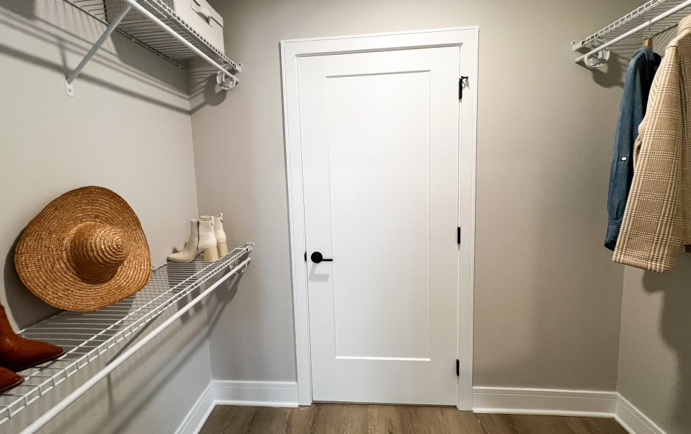 C1 - 3 bedroom floorplan layout with 2 bathrooms and 1439 square feet (Oversized Walk-In Closet)
